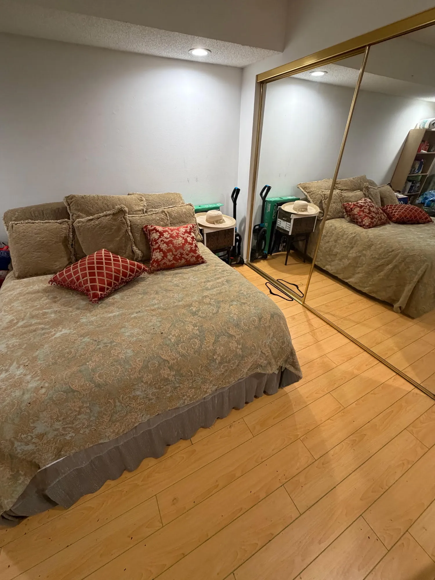 Brockton Plaza, UCLA, 1215 Brockton Ave Apt 105, Los Angeles, CA 90025, USA, Photo 5