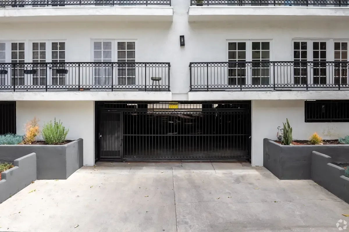 1620 South Bentley , undefined, 1620 S Bentley Ave, Los Angeles, CA 90025, USA, Photo:4