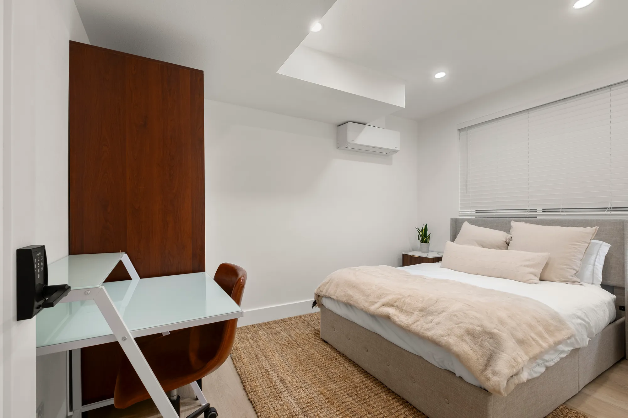 College Apartments (2710), undefined, 2710 College Ave, Berkeley, CA 94705, USA, Photo:1