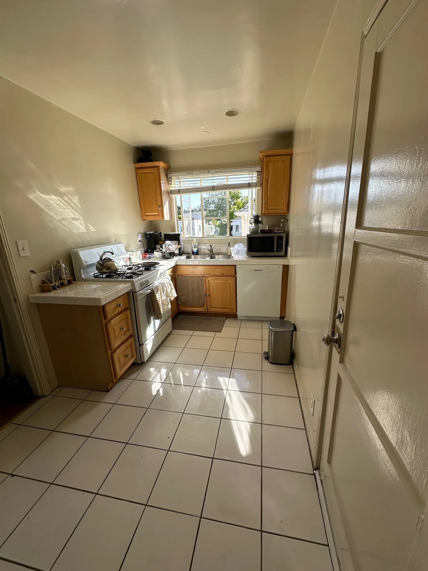 634 Midvale Ave - Student Housing near UCLA