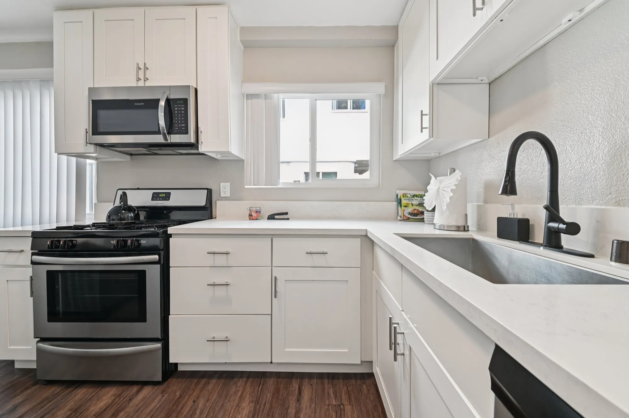 The Hive On Ellendale USC Student Housing, undefined, 2652 Ellendale Pl, Los Angeles, CA 90007, USA, Photo:5