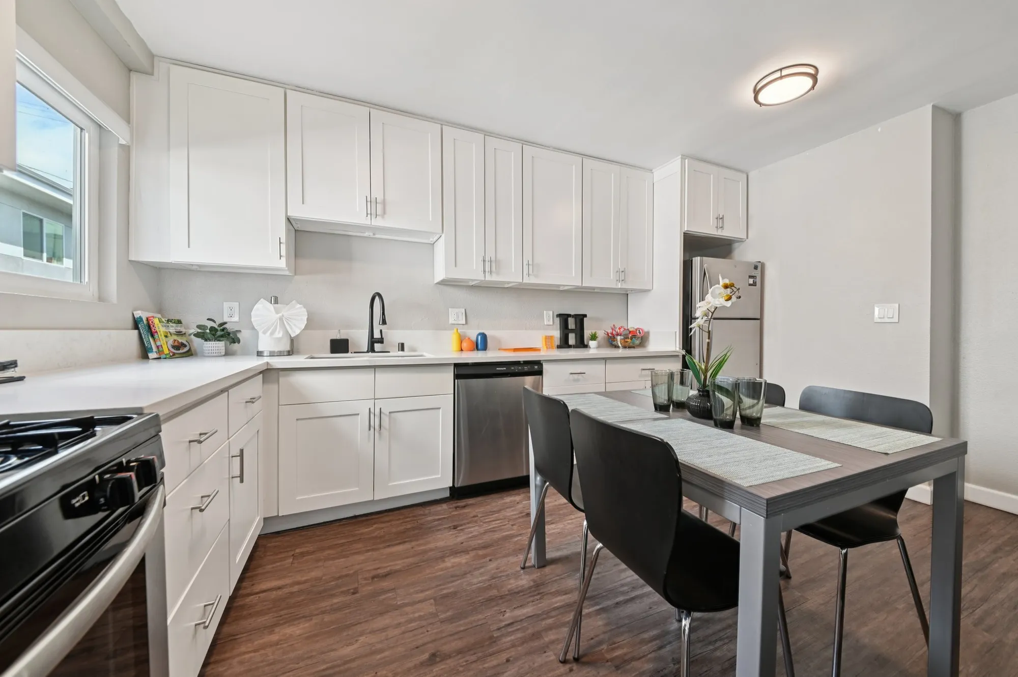 The Hive On Ellendale USC Student Housing, undefined, 2652 Ellendale Pl, Los Angeles, CA 90007, USA, Photo:3