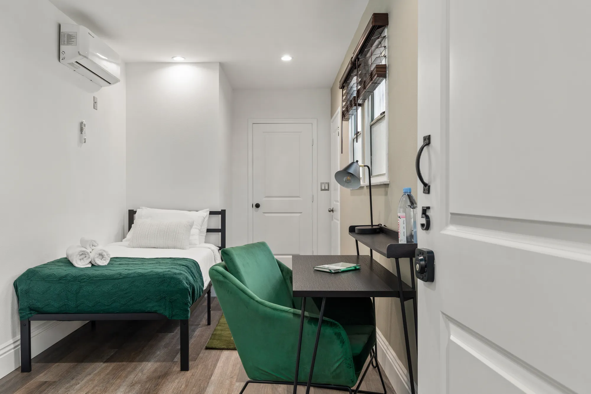 1517 Selby, undefined, 1517 Selby Ave, Los Angeles, CA 90024, USA, Photo:32