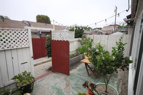 Bungalow in Santa Monica, undefined, 2434 Oak St a, Santa Monica, CA 90405, USA, Photo:1