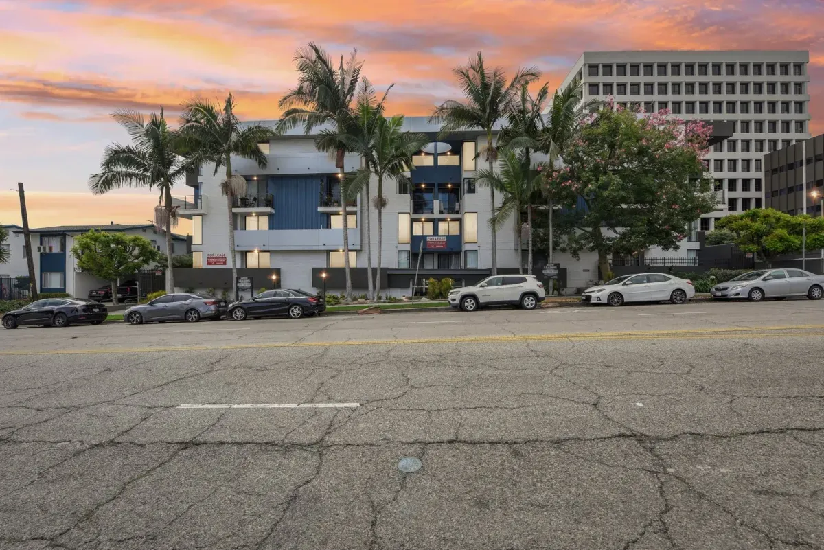 1223 Federal Ave - Student Housing near UCLA