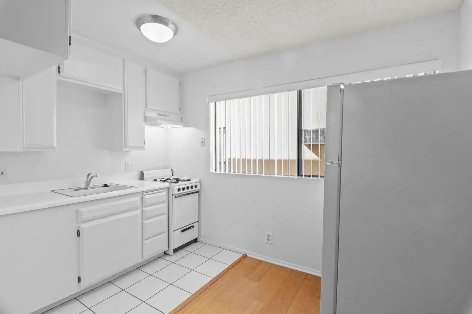 Midvale South Apartments, undefined, 1394 Midvale Avenue Los Angeles, CA 90024, Photo:8