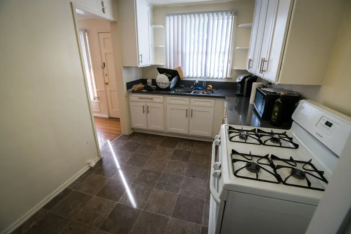 611 Levering, undefined, 611 Levering Ave, Los Angeles, CA 90024, Photo:4