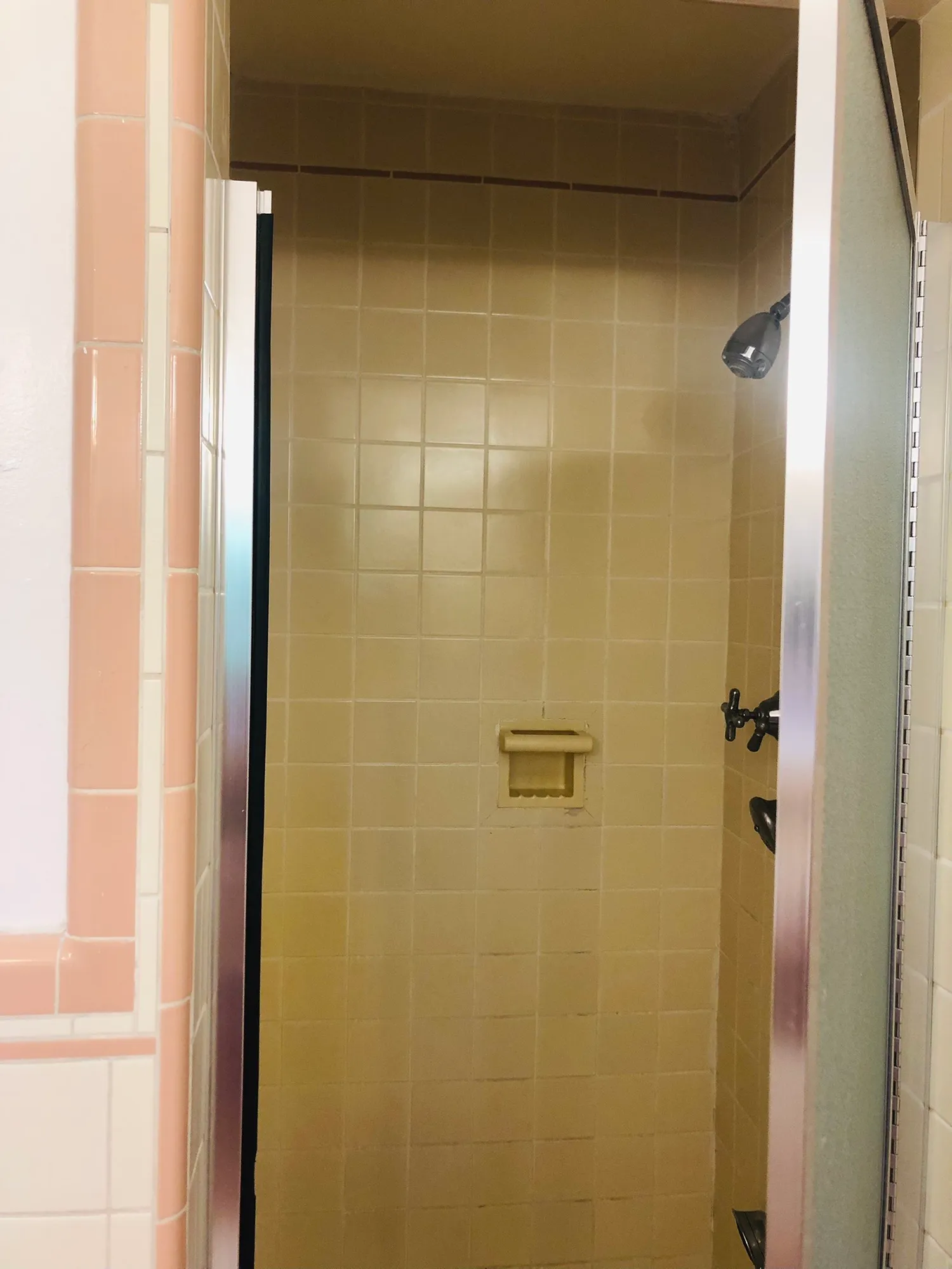 Lindbrook Apts, undefined, 10800 Lindbrook Dr, Los Angeles, CA 90024, Photo:17