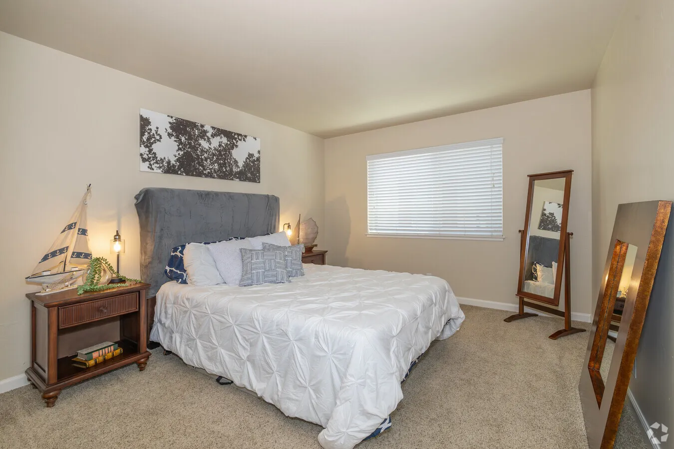 1420F, undefined, 1420 F St, Davis, CA 95616, USA, Photo:3