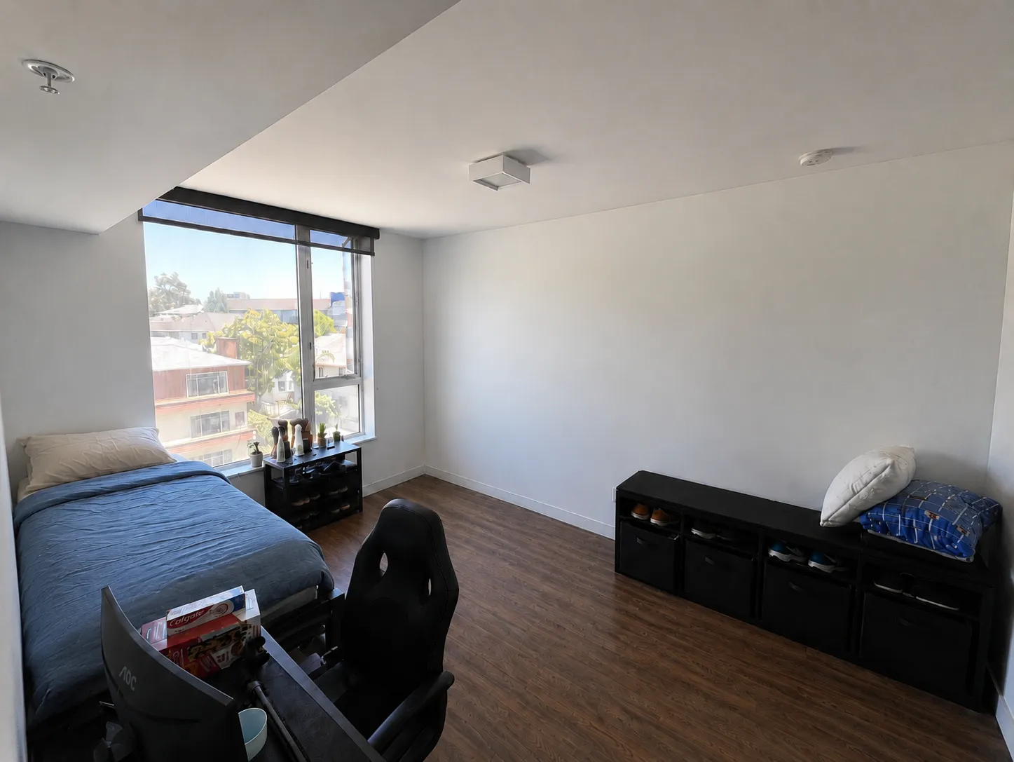 Village Lofts is Westwood's newest upscale apartment community, located minutes from the UCLA medical center and campus.The luxury apartment w/rooftops/sundecks, study, undefined, 11024 Strathmore Dr, Los Angeles, CA 90024, USA, Photo:3