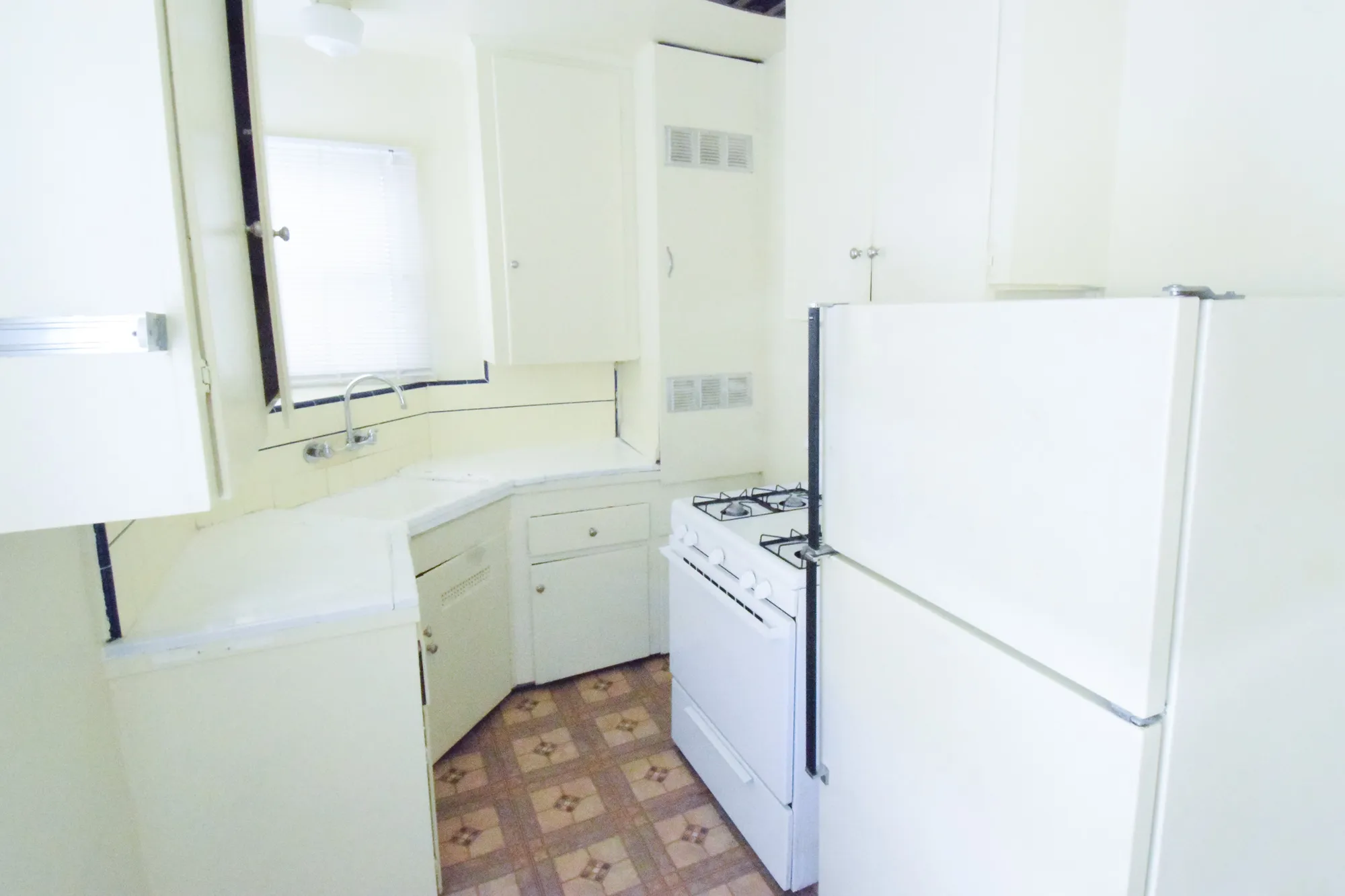 807 - 813 W 30th St., undefined, 807 W 30th St, Los Angeles, CA 90007, USA, Photo:16