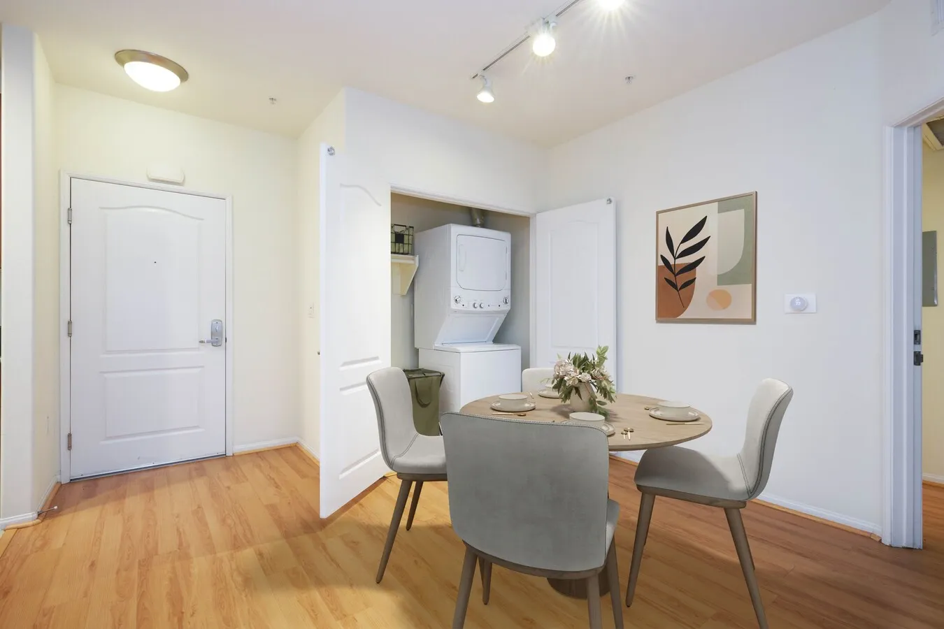 325WAdams, undefined, 325 W Adams Blvd, Los Angeles, CA 90007, USA, Photo:17