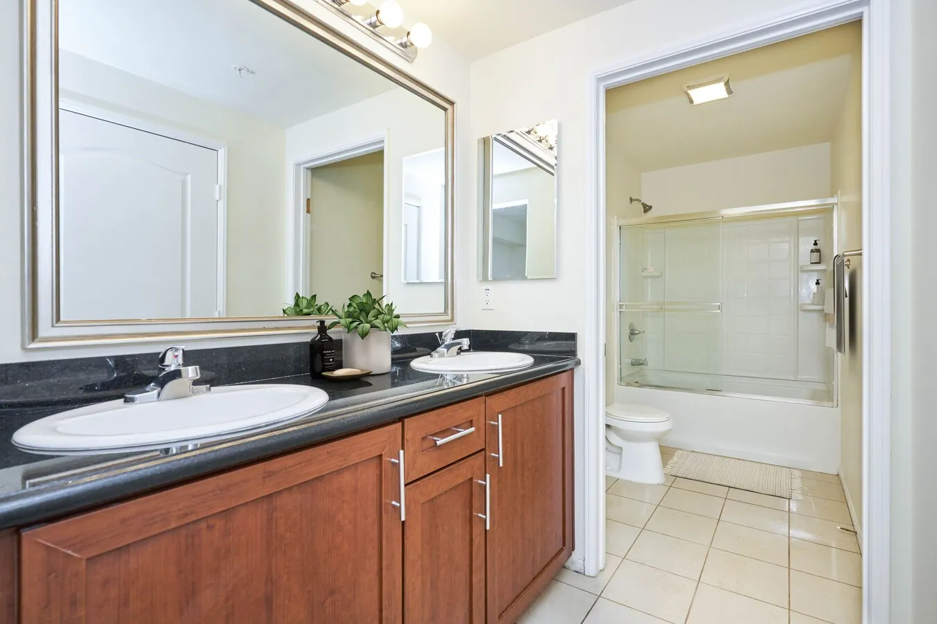 325WAdams, undefined, 325 W Adams Blvd, Los Angeles, CA 90007, USA, Photo:6