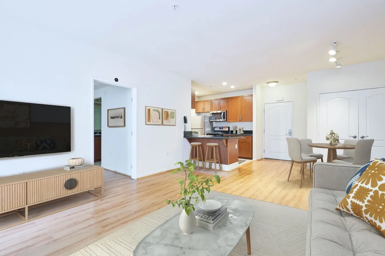 325WAdams, undefined, 325 W Adams Blvd, Los Angeles, CA 90007, USA, Photo:0