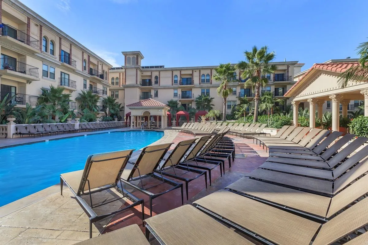 325WAdams, undefined, 325 W Adams Blvd, Los Angeles, CA 90007, USA, Photo:3