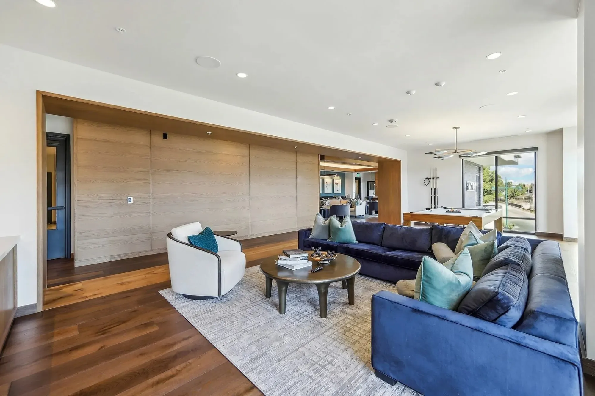 Bayview, undefined, 6701 Shellmound St, Emeryville, CA 94608, USA, Photo:4