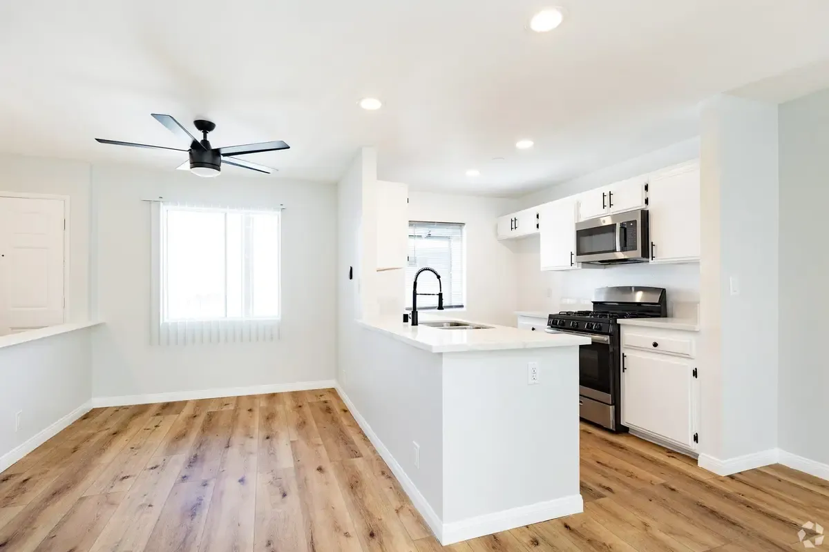 1945 Glendon Ave, undefined, 1945 Glendon Ave, Los Angeles, CA 90025, USA, Photo:4