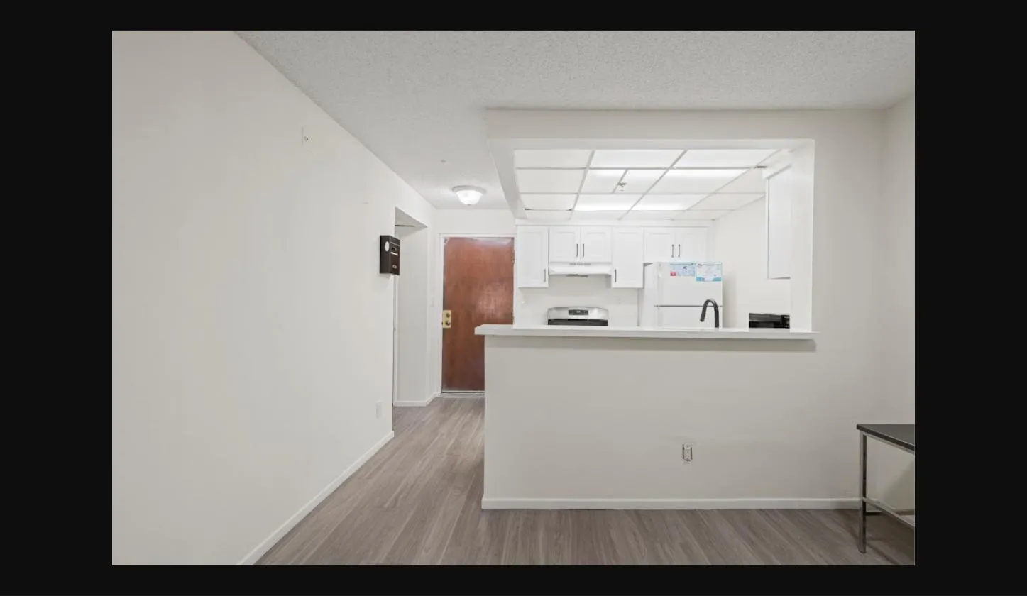 Limited Offer: $200 Off – Reserve by September 30th | Furnished Apartments Near UCLA, UCLA, 512 Veteran Ave, Los Angeles, CA 90024, USA, Photo 5