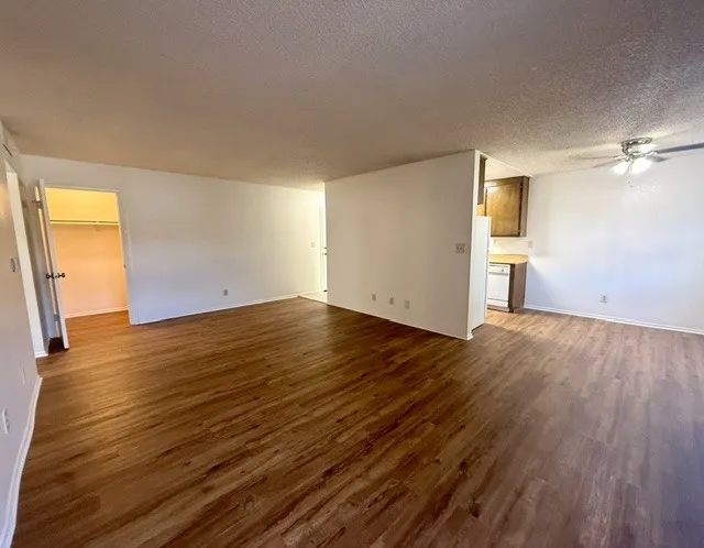 11819 Kiowa, UCLA, 11819 Kiowa Ave #209, Los Angeles, CA 90049, USA, Photo 3