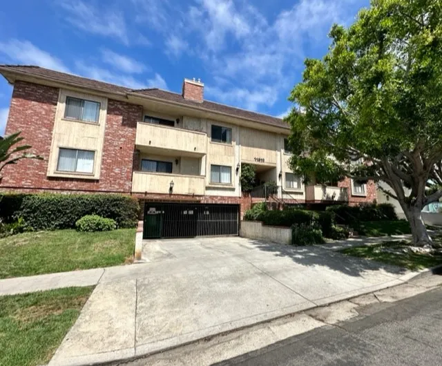 1247 Amherst - Student Housing near UCLA