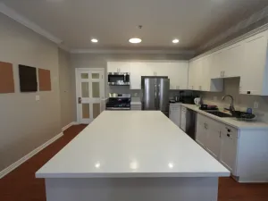 668 W 28th St, USC, 668 W 28th St, Los Angeles, CA 90007, USA, Photo 2
