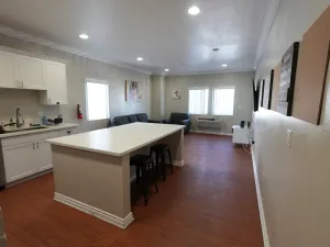 668 W 28th St, USC, 668 W 28th St, Los Angeles, CA 90007, USA, Photo 4