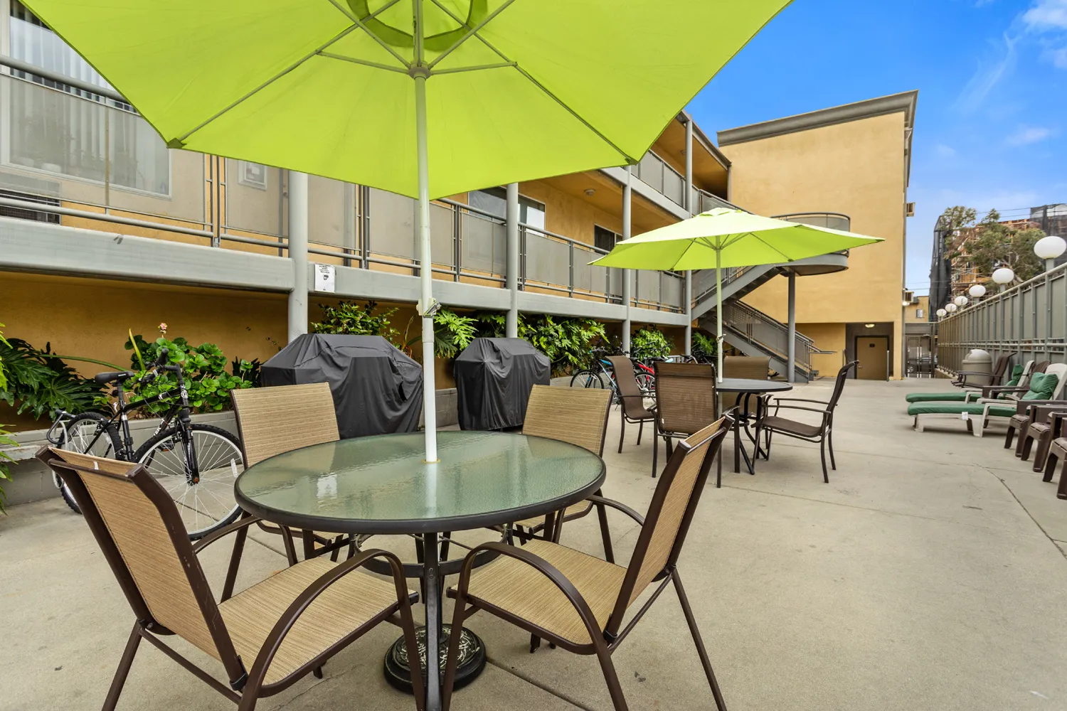 The Spot, undefined, 721 W 30th St, Los Angeles, CA 90007, USA, Photo:3