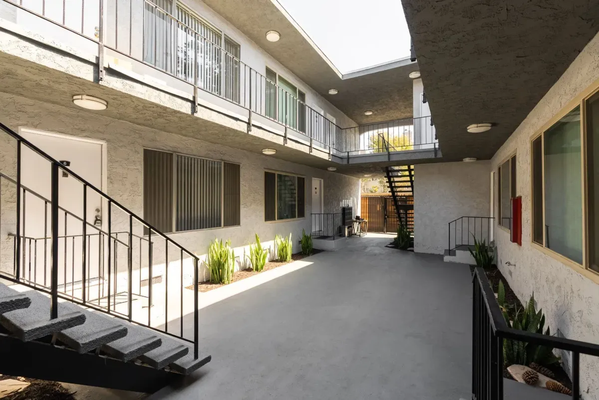 11937 Avon Way, undefined, 11937 Avon Way, Los Angeles, CA 90066, USA, Photo:3