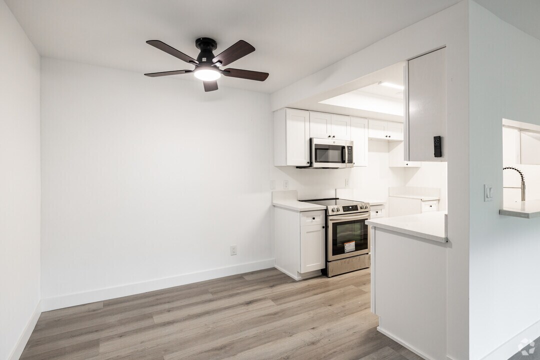 Ocean Park Apartments, smc, 1128 Ocean Park Blvd, Santa Monica, CA 90405, Photo:2