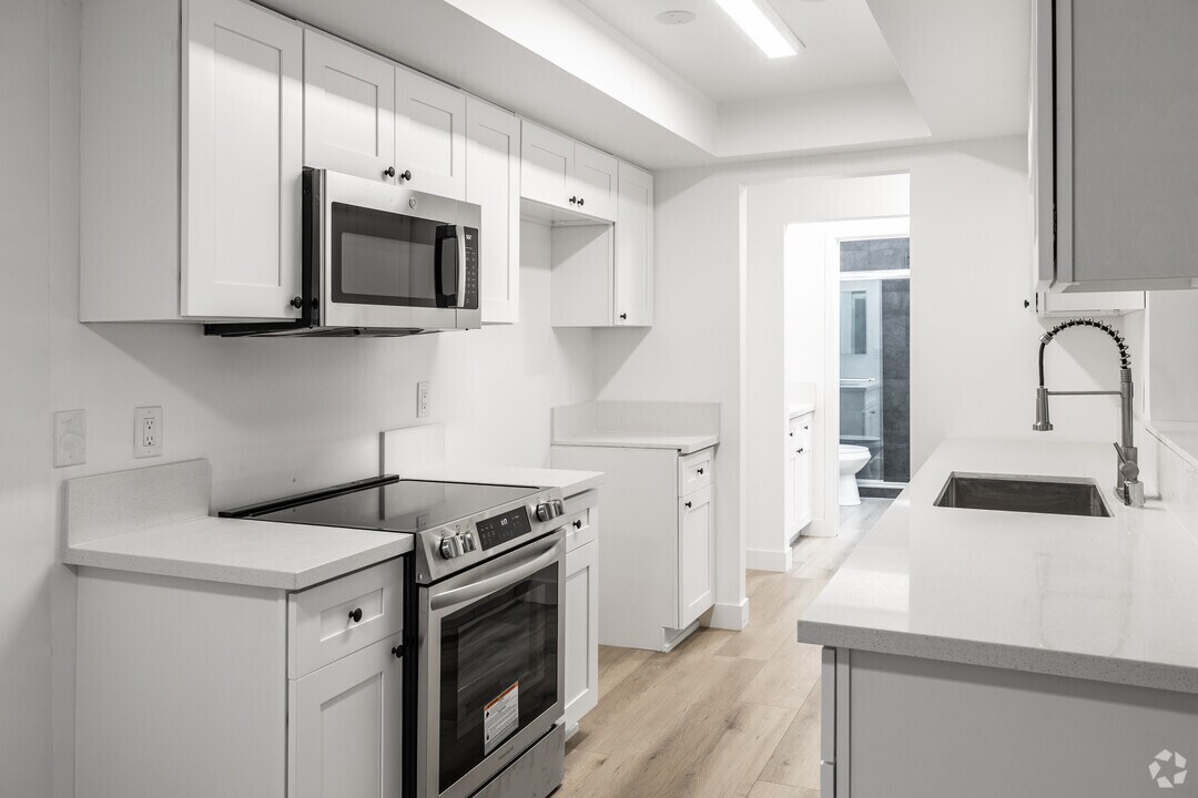 Ocean Park Apartments, smc, 1128 Ocean Park Blvd, Santa Monica, CA 90405, Photo:3