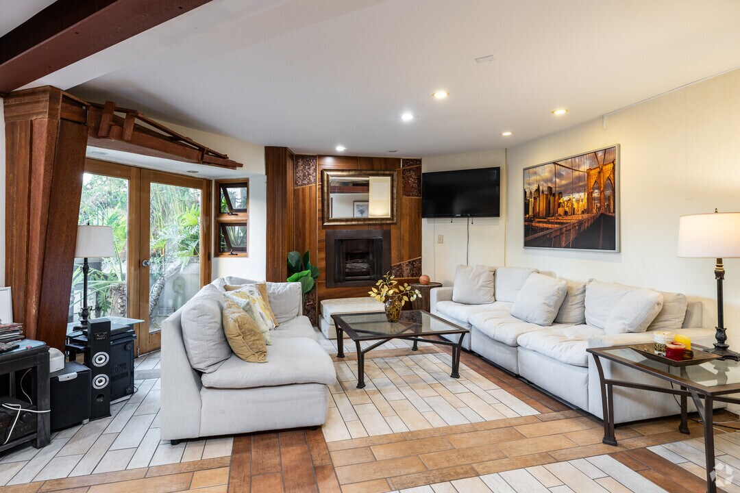 Ocean Park Apartments, smc, 1128 Ocean Park Blvd, Santa Monica, CA 90405, Photo:6
