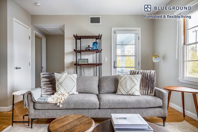 1723 Penmar Ave, undefined, Los Angeles, CA 90291, Photo:2