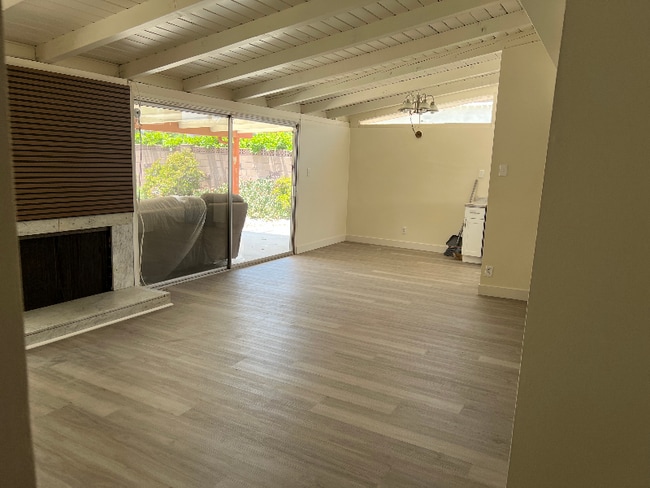 19336 Lanark St, csun, 19336 Lanark St, Los Angeles, CA 91335, United States, Photo:2