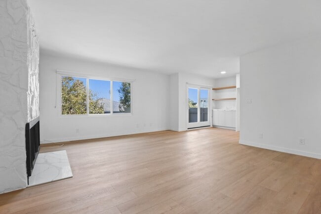 2107 Montana Ave, undefined, 2107 Montana Ave, Santa Monica, CA 90403, Photo:2