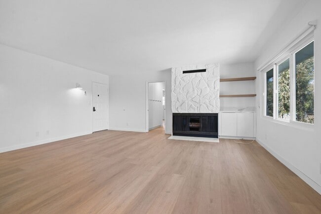 2107 Montana Ave, undefined, 2107 Montana Ave, Santa Monica, CA 90403, Photo:3