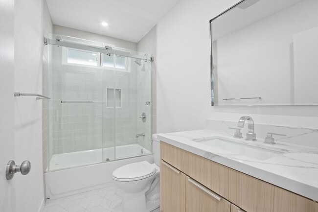 2107 Montana Ave, undefined, 2107 Montana Ave, Santa Monica, CA 90403, Photo:4