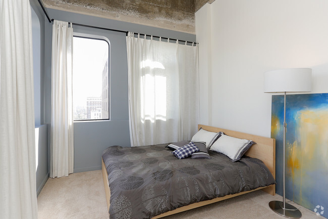 Westmore on Wilshire, usc, 3075 Wilshire Blvd, Los Angeles, CA 90010, USA, Photo:5
