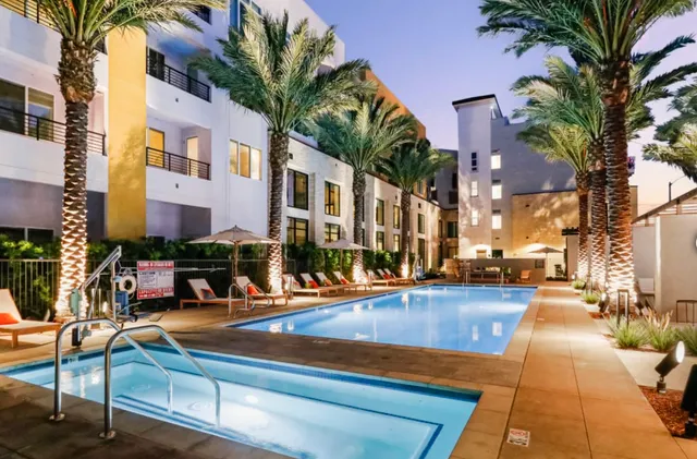 Array La Mesa - Student Housing near UCSD