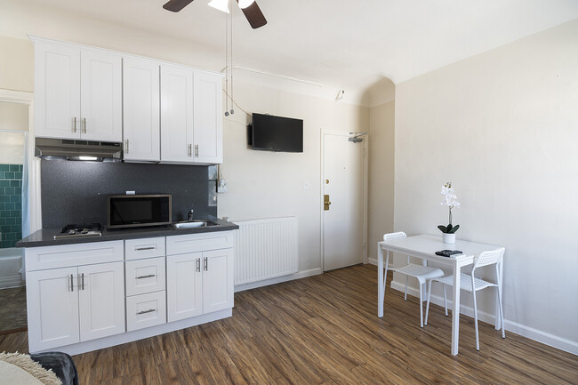 MacArthur Park Apartments, usc, 725 S Alvarado St, Los Angeles, CA 90057, USA, Photo:5