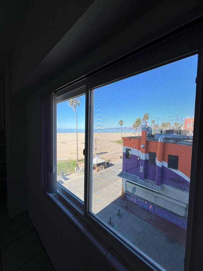 1101 Ocean Front Walk, undefined, 1101 Ocean Front Walk, Venice, CA 90291, Photo:4