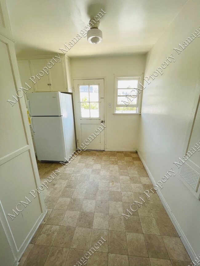 11682 Darlington Ave, undefined, 11682 Darlington Ave, Los Angeles, CA 90049, United States, Photo:2