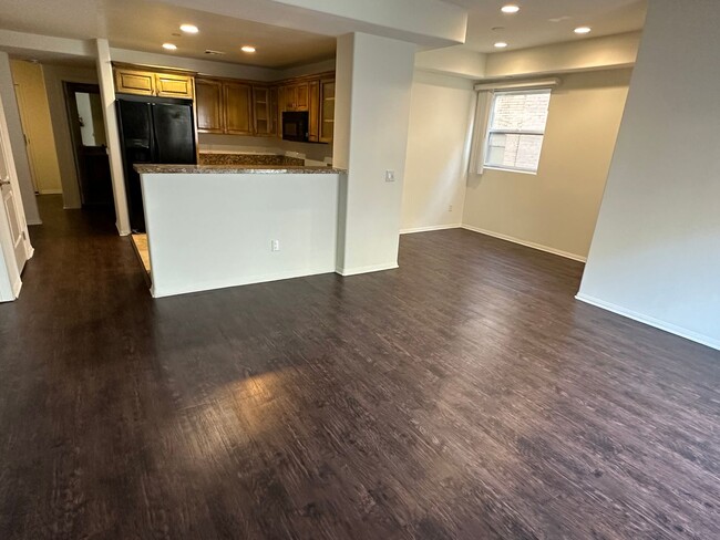 Berendo Terrace Apartment Homes, usc, 689 S Berendo St, Los Angeles, CA 90005, USA, Photo:2