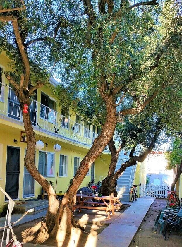 2645 4th St, undefined, 2645 4th St, Santa Monica, CA 90405, United States, Photo:0