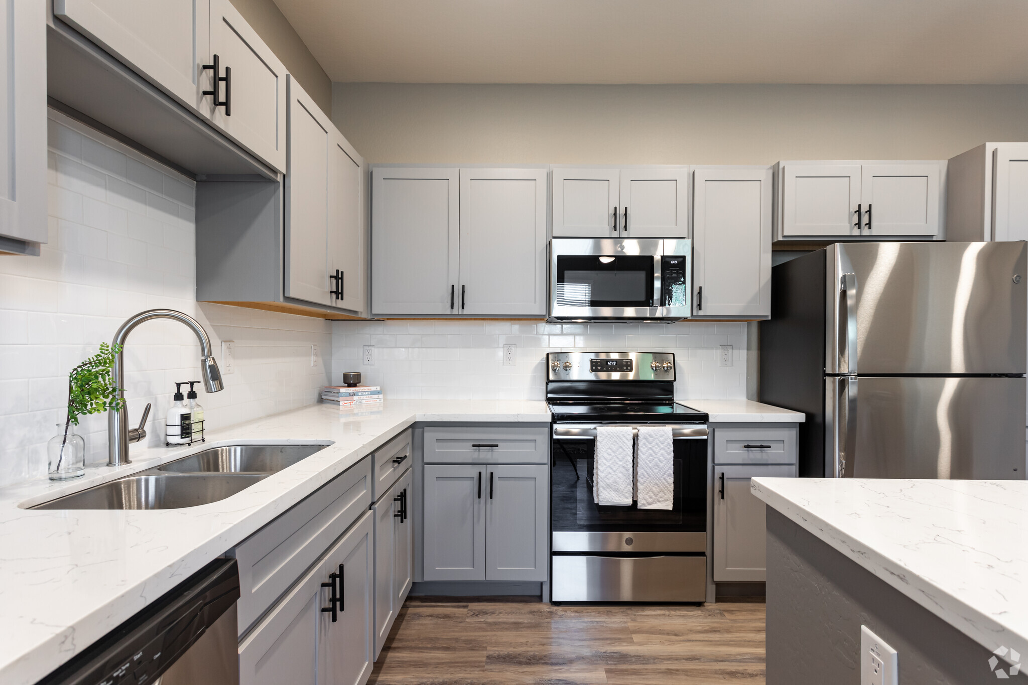 Lofts on 8th | Student Housing, undefined, 1403 E 8th St, Tempe, AZ 85281, USA, Photo:1