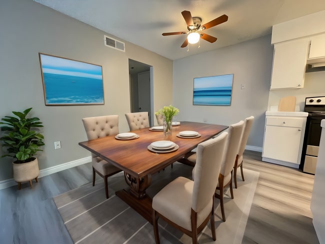 Falcon Pointe Apartments, undefined, 2934 Canyon Crest Dr, Riverside, CA 92507, Photo:2