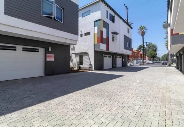 1168 W 36th Pl, usc, 1168 W 36th Pl, Los Angeles, CA 90007, USA