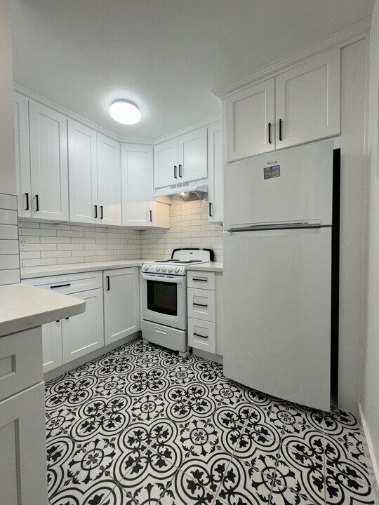 1286 W Adams Blvd, usc, 1286 W Adams Blvd, Los Angeles, CA 90007, USA, Photo:7