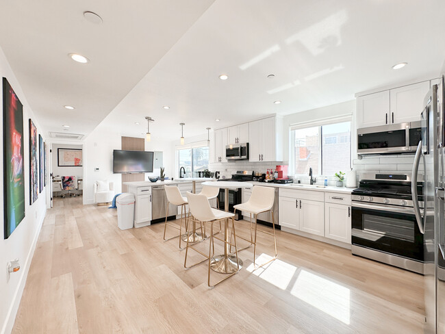 1338 W 35th Pl, usc, 1338 W 35th Pl, Los Angeles, CA 90007, USA, Photo:3
