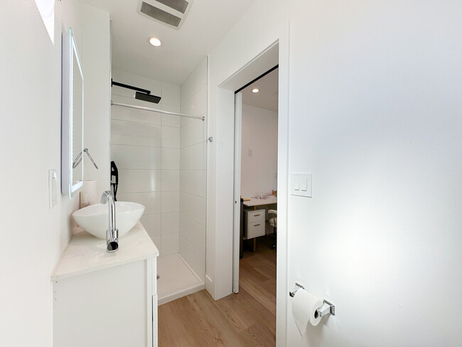 1338 W 35th Pl, usc, 1338 W 35th Pl, Los Angeles, CA 90007, USA, Photo:7