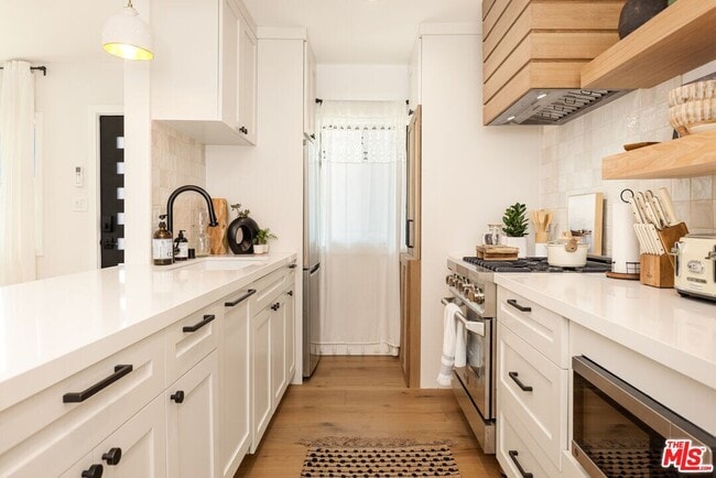 17 Sunset Ave, undefined, 17 Sunset Ave, Venice, CA 90291, Photo:2